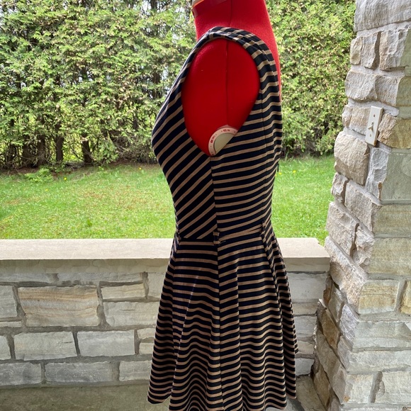 Little striped dress bought from Simons. - Picture 2 of 7